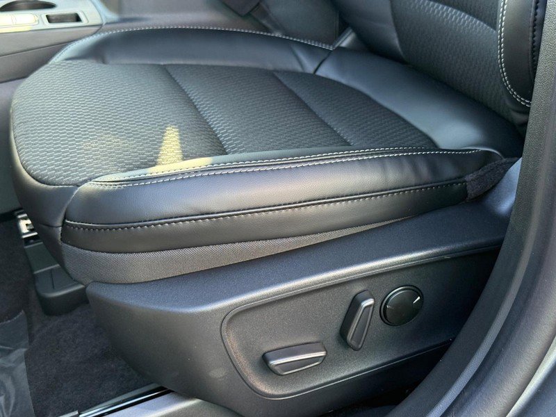 New 2026 Ford Escape SE image 20