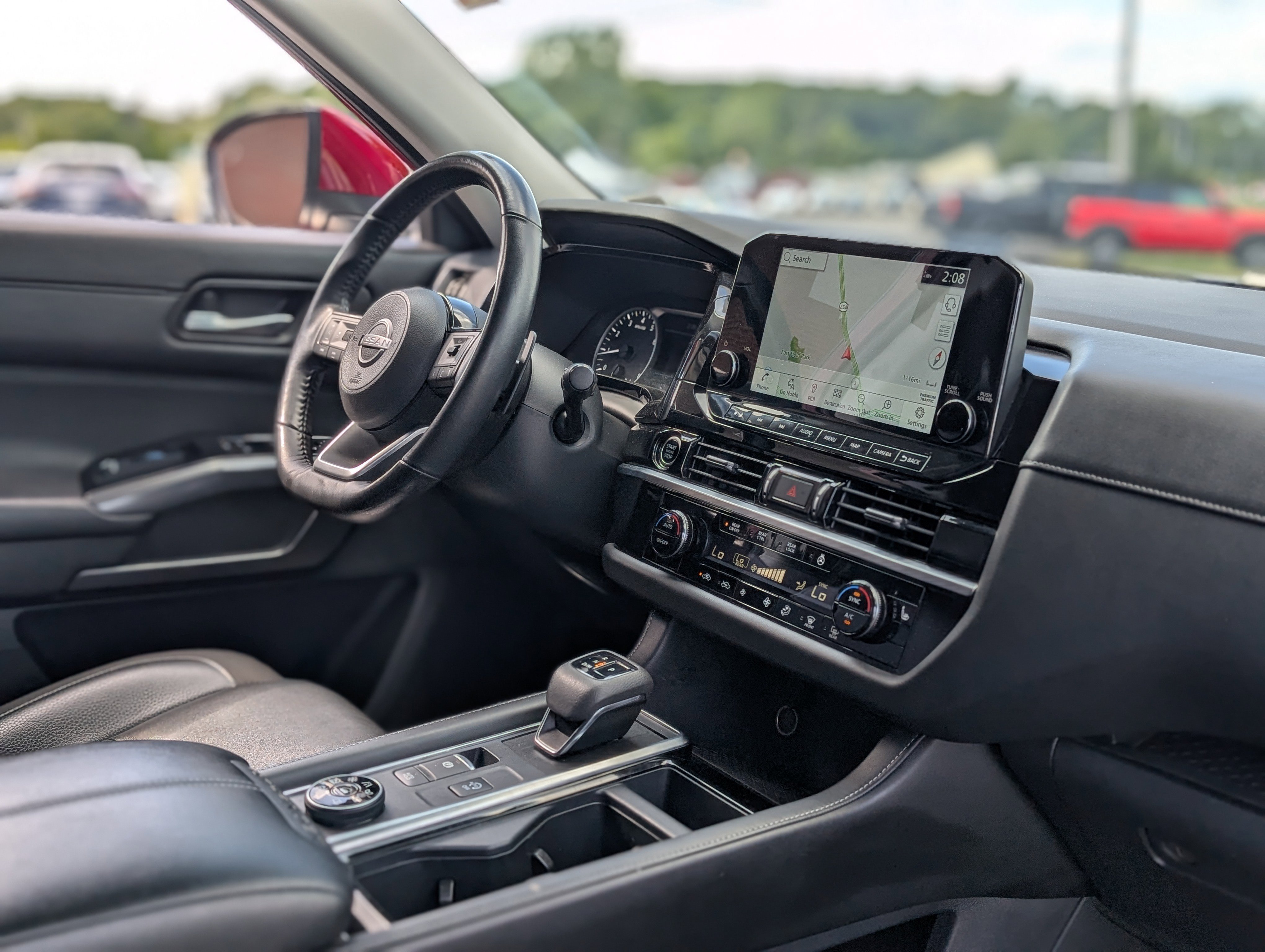 Used 2022 Nissan Pathfinder SL image 47