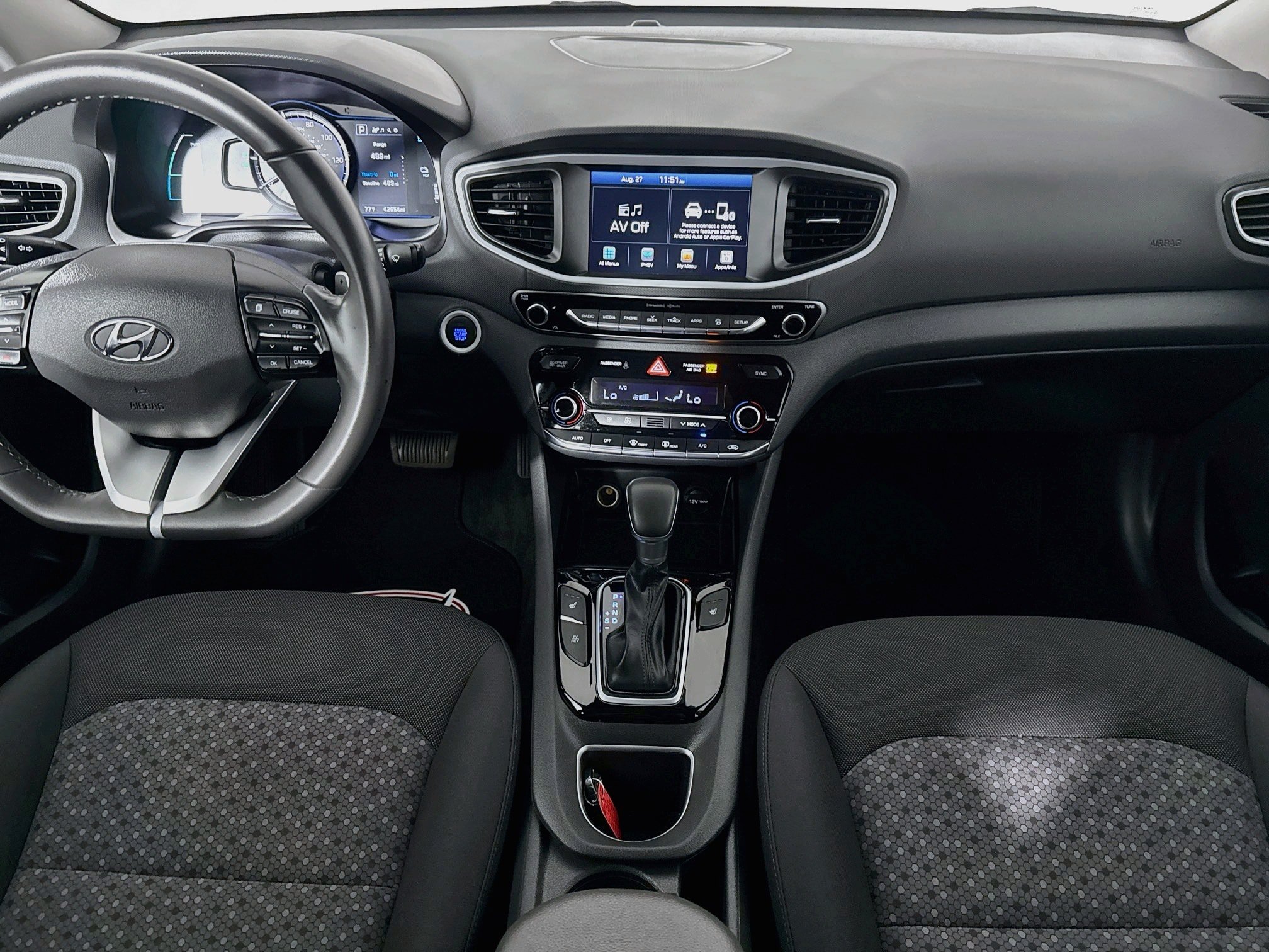 Used 2019 Hyundai Ioniq Plug-In Hybrid FWD image 25