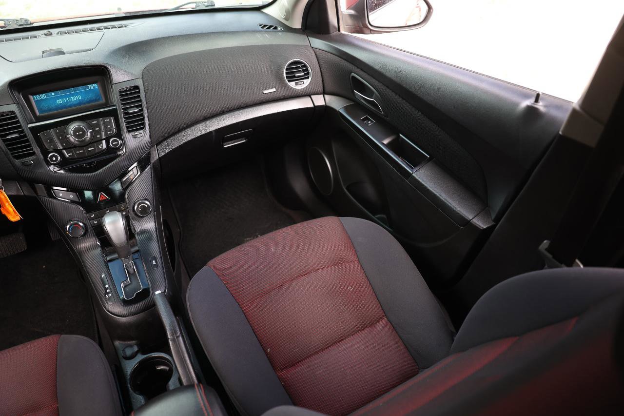 Used 2011 Chevrolet Cruze LT FWD image 22
