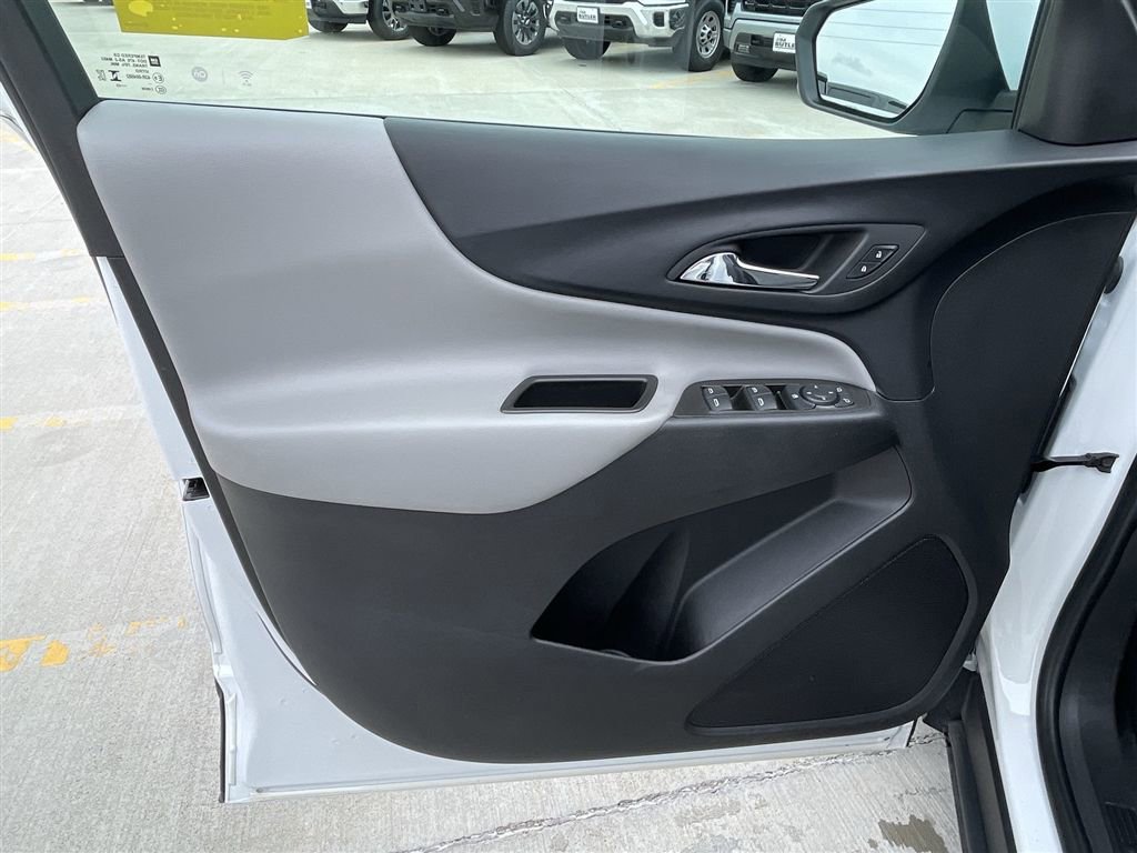 Used 2023 Chevrolet Equinox LT image 21