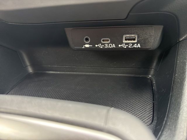Used 2025 Subaru Crosstrek 2.0i Premium AWD/4WD image 33
