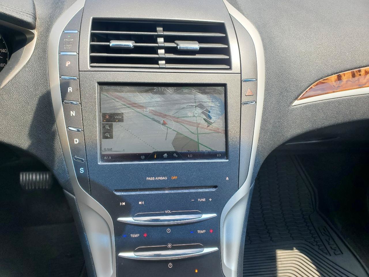 Used 2015 Lincoln MKZ w/ Equipment Group 102A Reserve FWD image 19