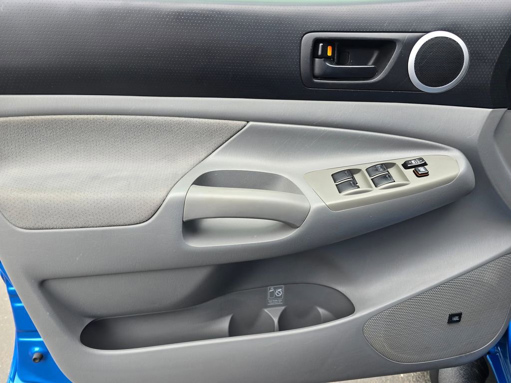 Used 2007 Toyota Tacoma PreRunner RWD image 24