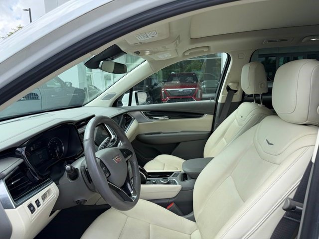 Certified 2023 Cadillac XT6 Premium Luxury FWD image 10