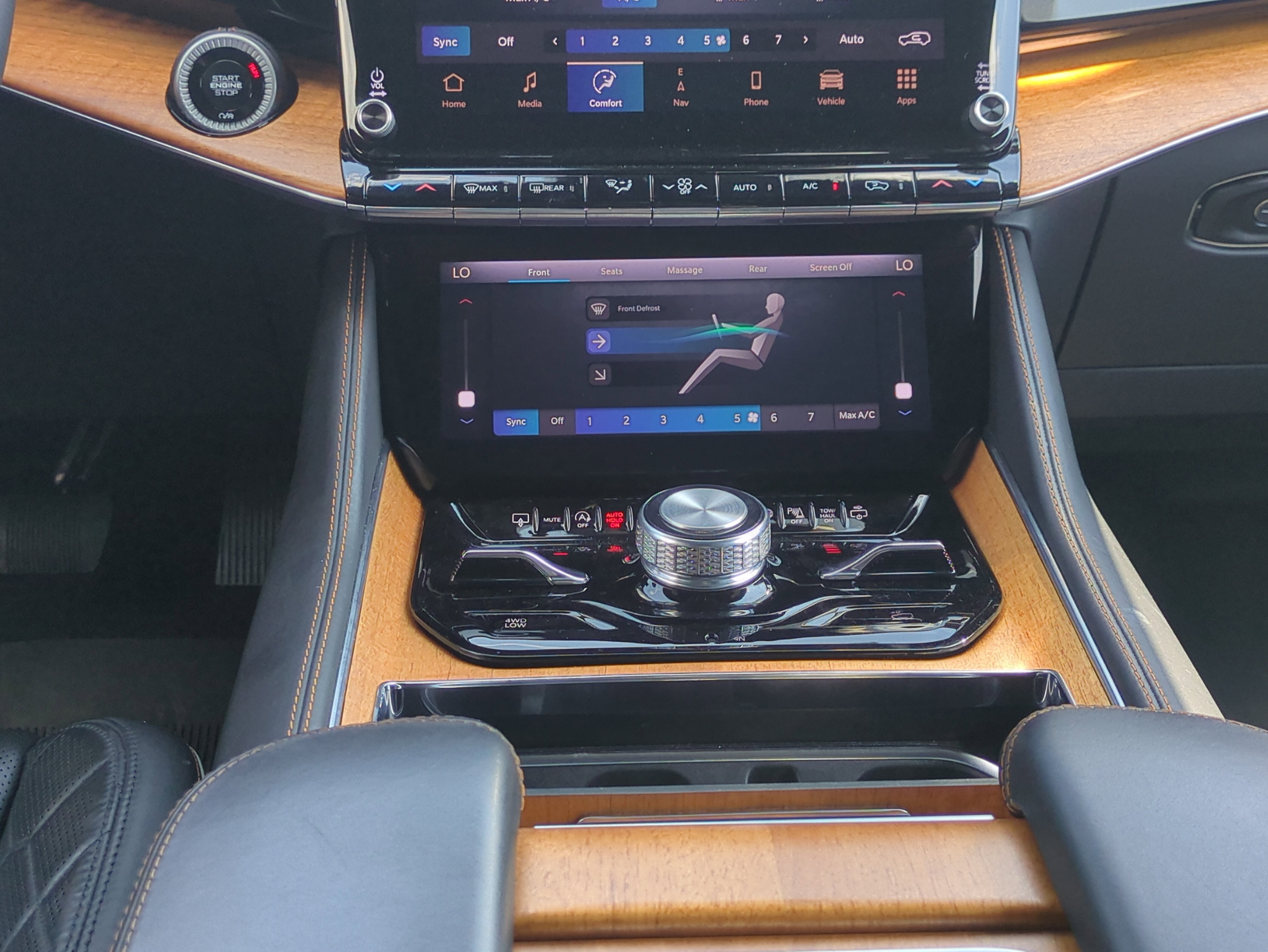 Certified 2024 Jeep Grand Wagoneer L Series III image 19