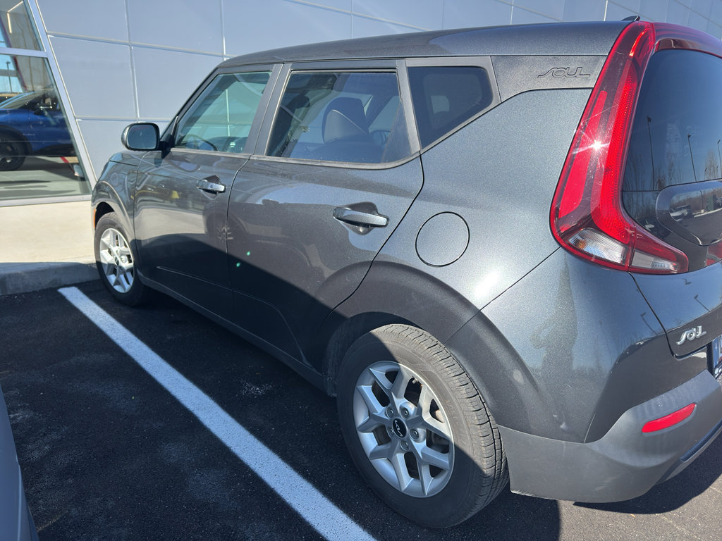 Used 2022 Kia Soul S image 6