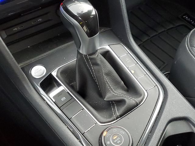 Used 2024 Volkswagen Tiguan SE AWD/4WD image 18