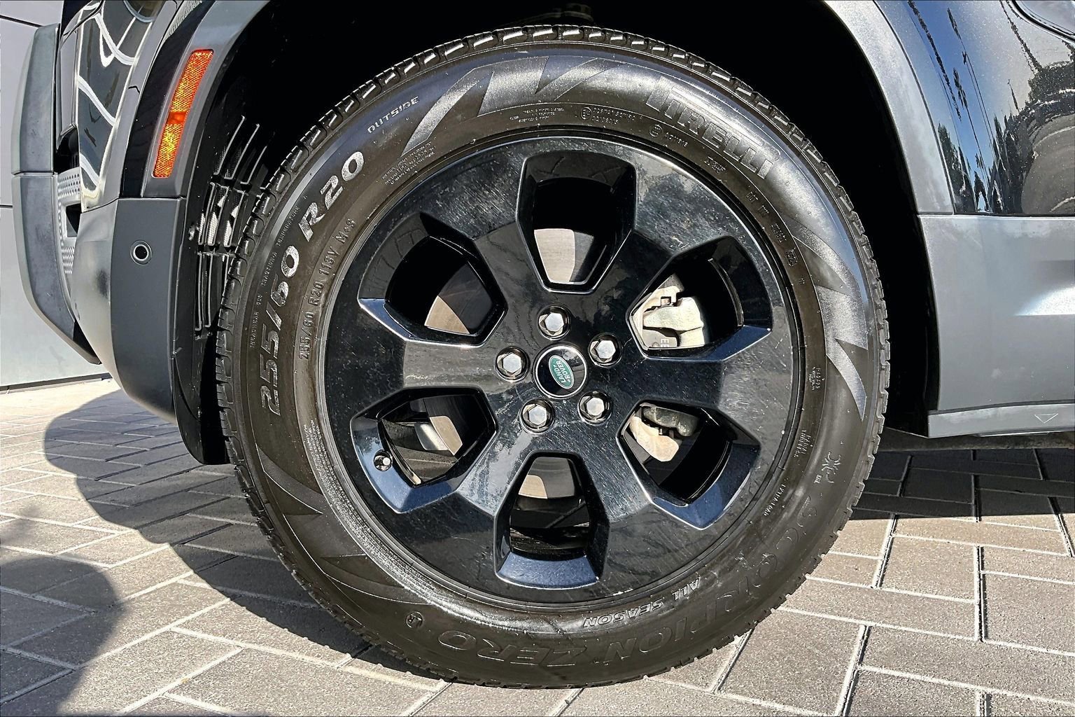 Certified 2022 Land Rover Defender 110 S AWD/4WD image 9