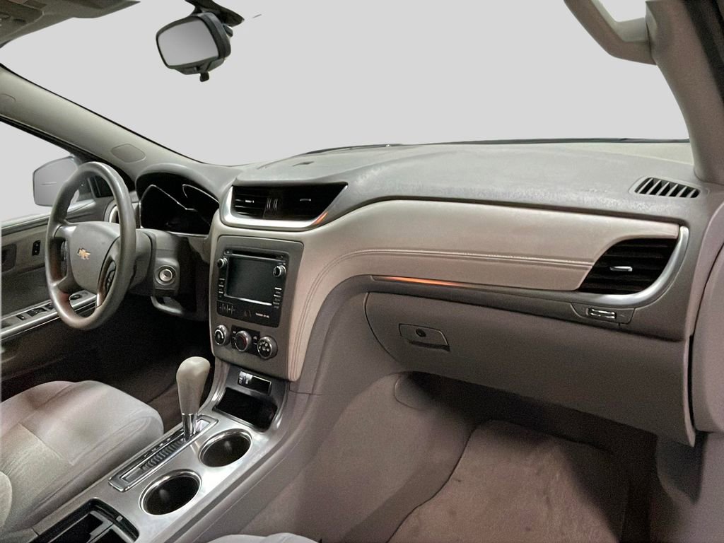 Used 2014 Chevrolet Traverse LS FWD image 18