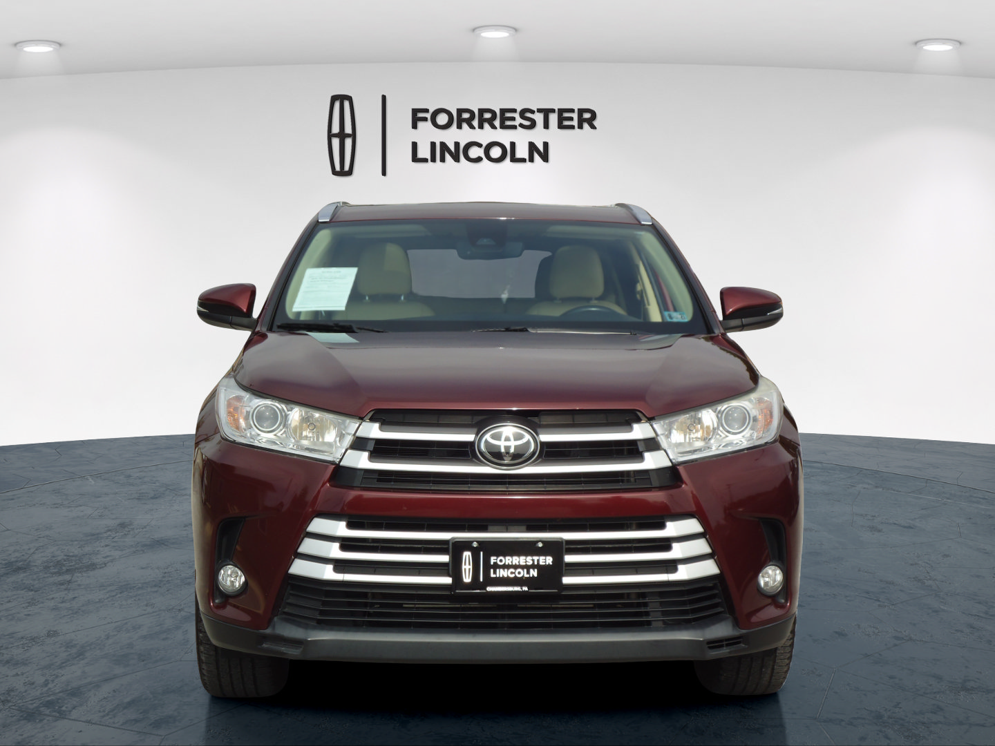 Used 2019 Toyota Highlander XLE AWD/4WD image 8
