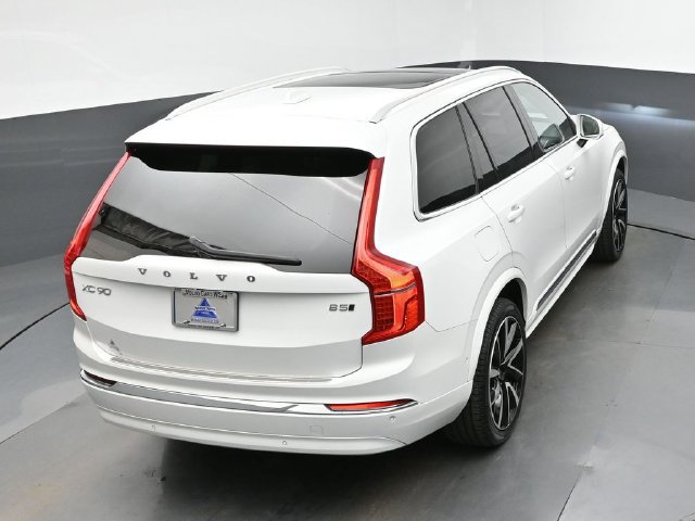 Used 2025 Volvo XC90 B5 Plus w/ Protection Package Premier AWD/4WD image 47