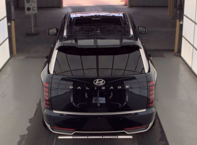 Used 2026 Hyundai Palisade Calligraphy FWD image 6