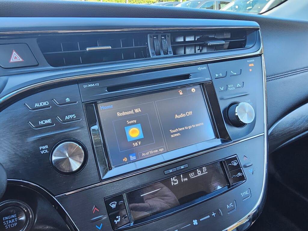 Used 2017 Toyota Avalon XLE w/ Carpet Mat Package FWD image 26
