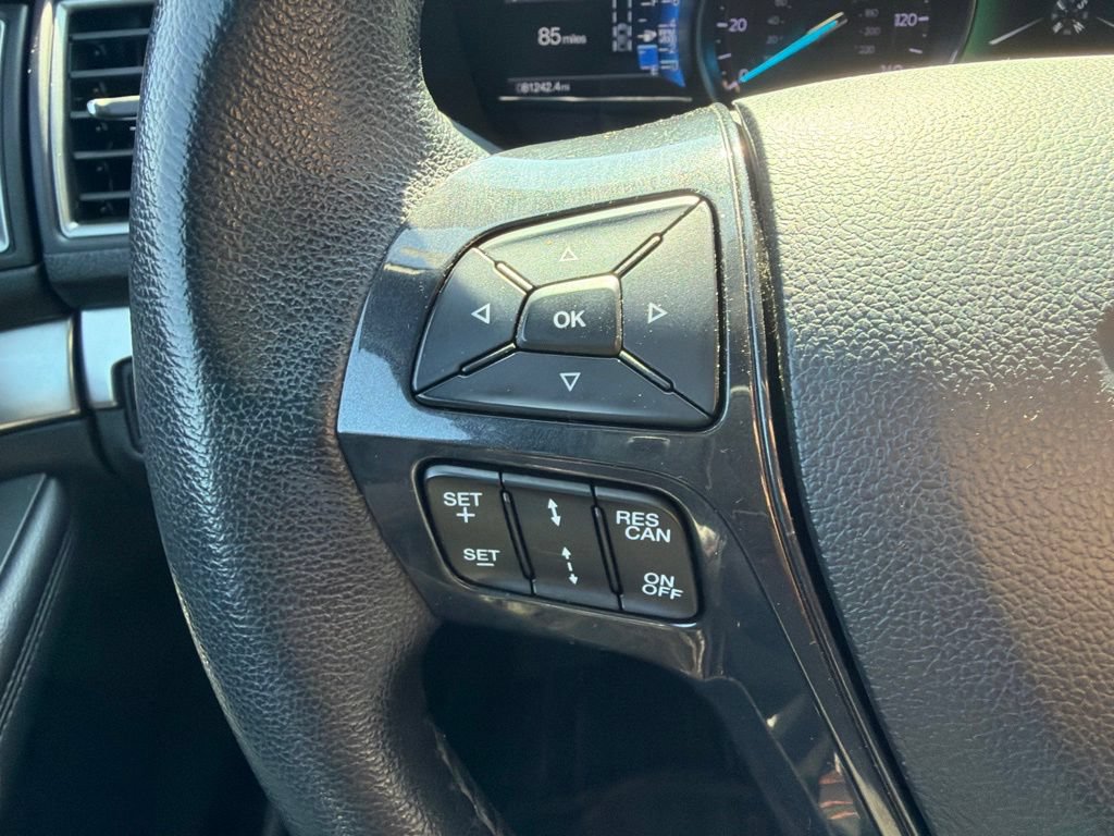 Used 2018 Ford Explorer XLT w/ Equipment Group 202A AWD/4WD image 25