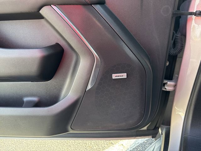 Used 2022 Chevrolet Suburban RST w/ Sport Performance Package image 18