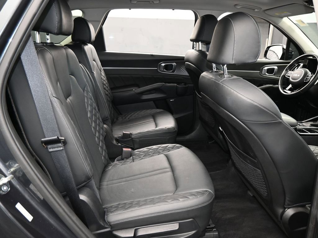 Used 2023 Kia Sorento SX AWD/4WD image 56