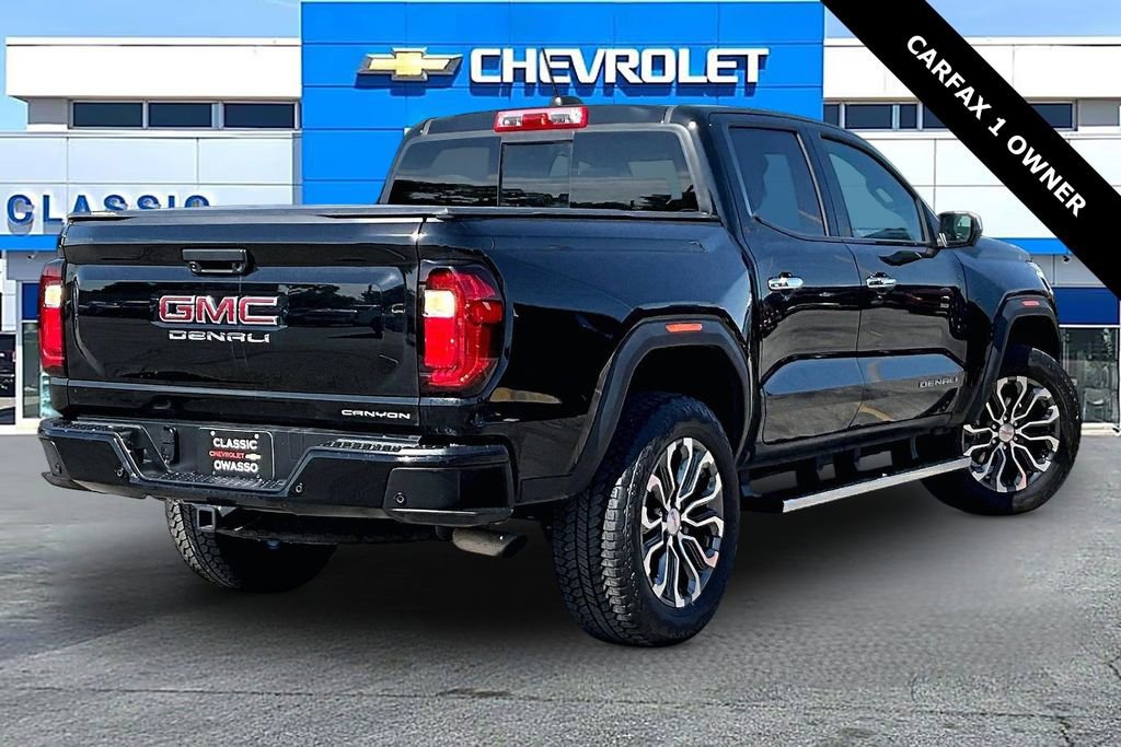 Used 2025 GMC Canyon Denali AWD/4WD image 5