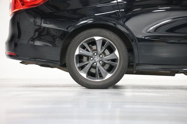 Used 2023 Honda Odyssey Elite image 16
