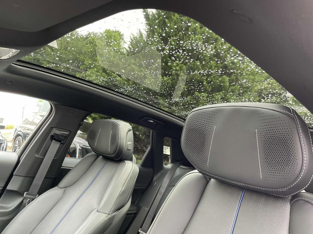 New 2025 Cadillac Lyriq Sport image 21