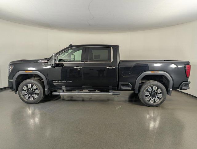 Used 2024 GMC Sierra 3500 Denali w/ Denali Reserve Package AWD/4WD image 5