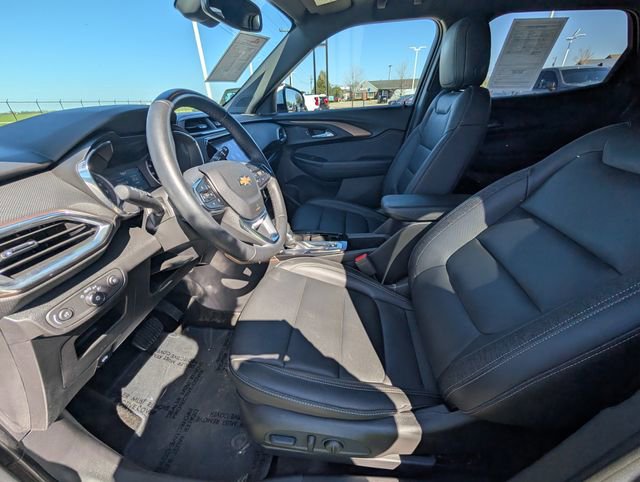 Used 2023 Chevrolet TrailBlazer ACTIV w/ Sun and Liftgate Package image 13