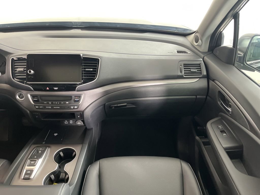 Certified 2025 Honda Ridgeline RTL+ image 15
