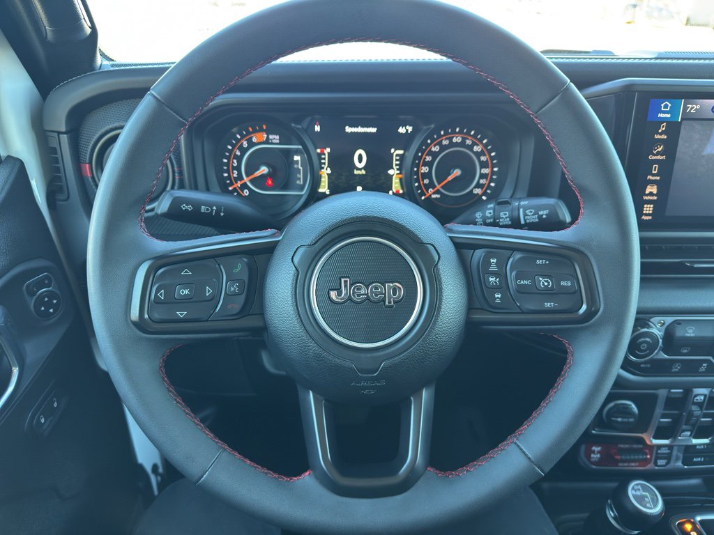 Used 2025 Jeep Wrangler Unlimited Rubicon image 19