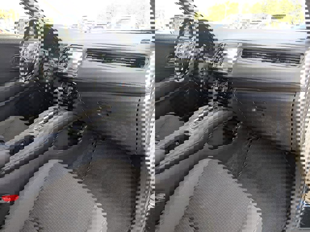 Used 2021 Honda HR-V Sport image 9