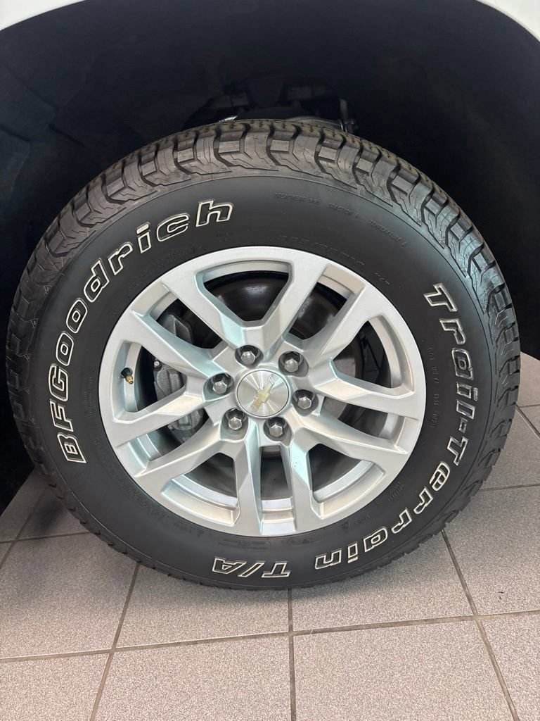 Used 2019 Chevrolet Silverado 1500 LT w/ All-Star Edition AWD/4WD image 11