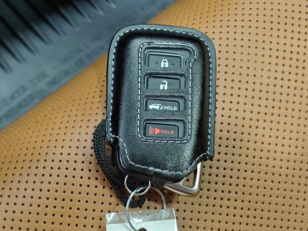 Used 2021 Lexus RX 350 AWD w/ Premium Package image 17