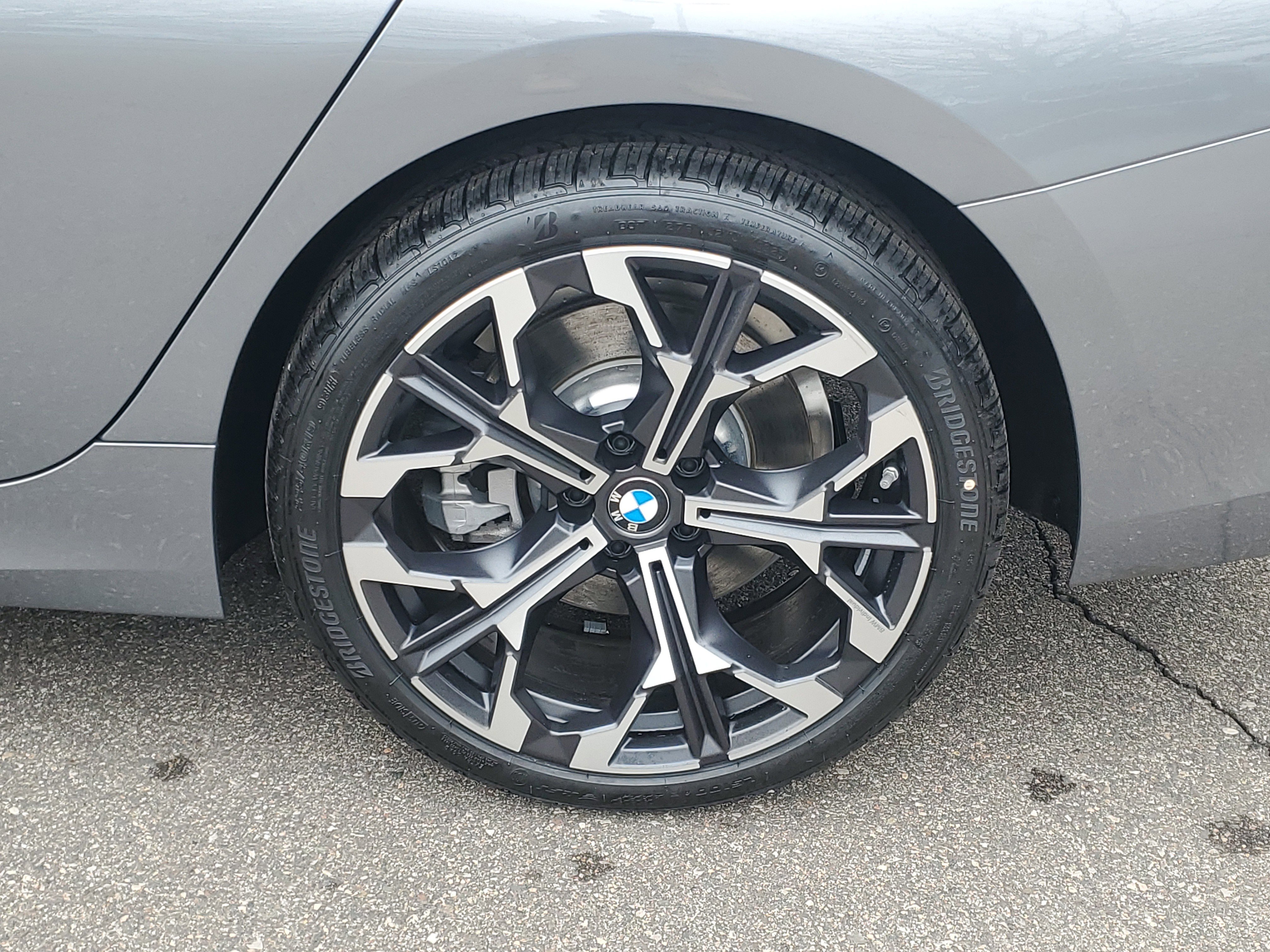 New 2026 BMW 330i xDrive Sedan w/ Premium Package AWD/4WD image 28