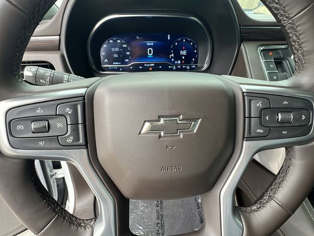 Used 2024 Chevrolet Suburban Z71 w/ Luxury Package AWD/4WD image 14