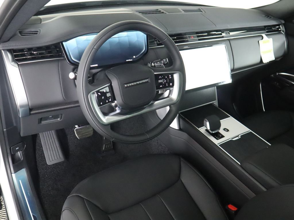 New 2026 Land Rover Range Rover SE image 9