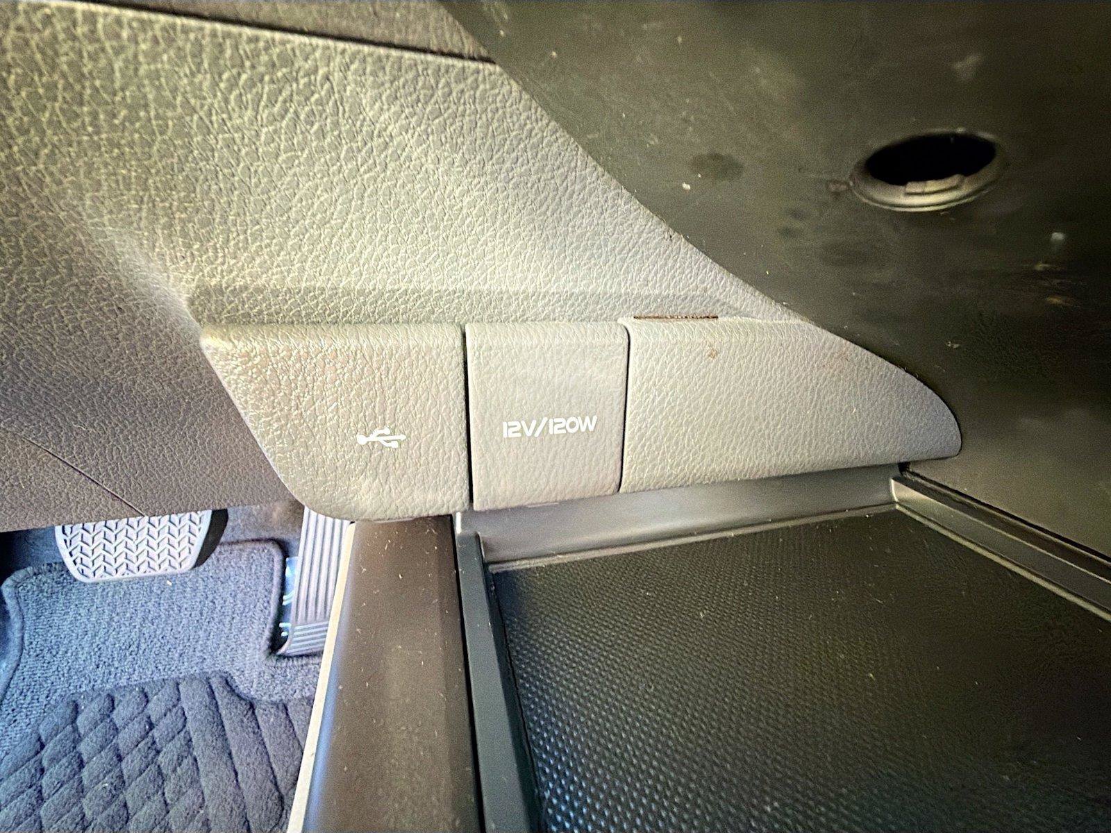 Used 2023 Toyota Camry SE FWD image 27