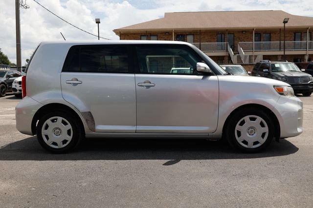 Used 2011 Scion xB FWD image 16