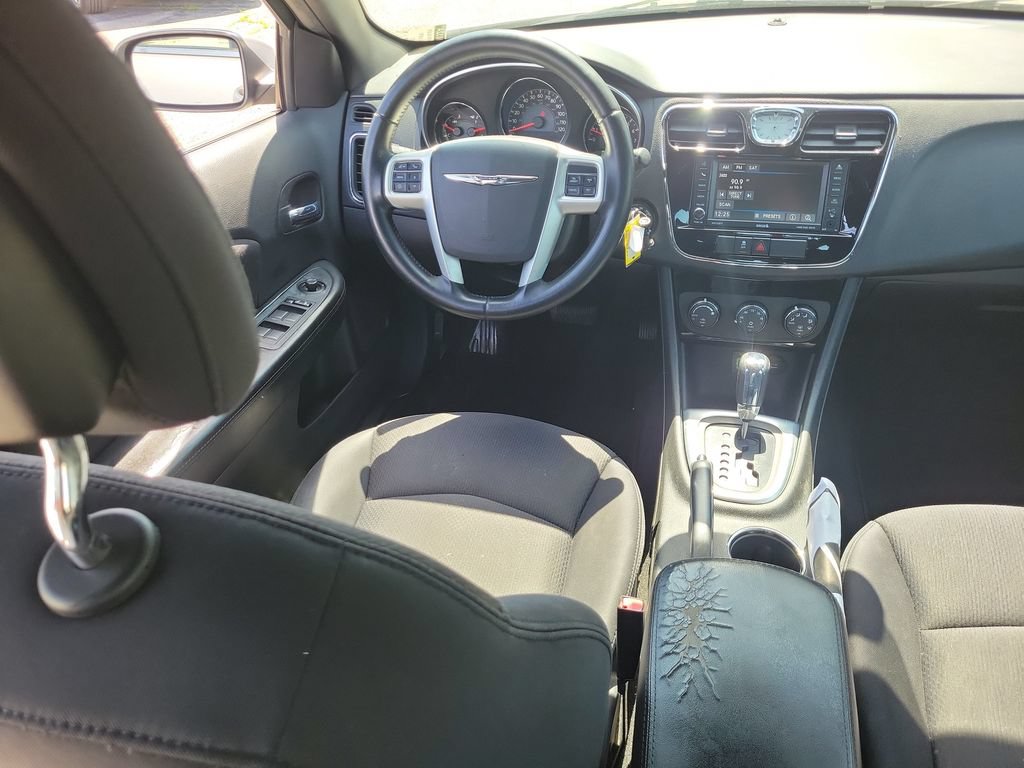 Used 2014 Chrysler 200 Touring w/ 200 S Group FWD image 11