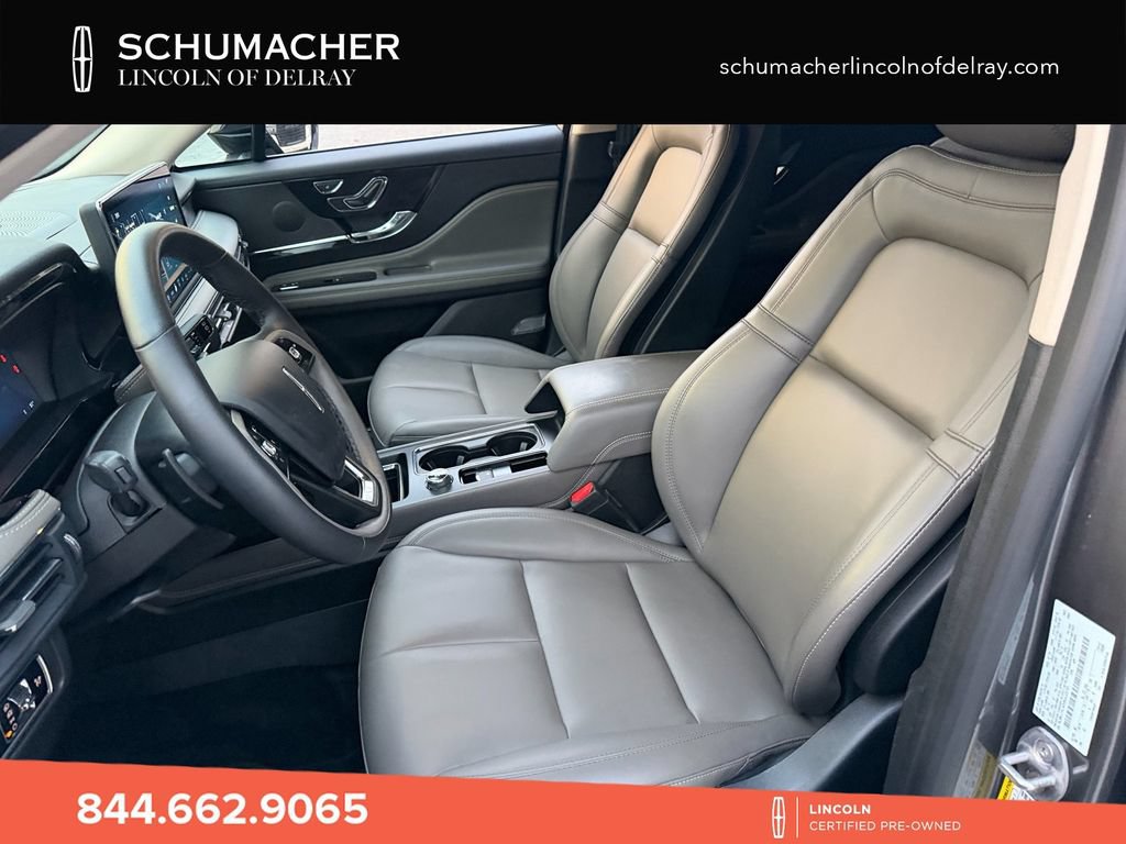 Used 2024 Lincoln Corsair FWD image 11