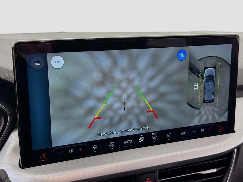 Used 2024 Ford Escape Platinum image 32