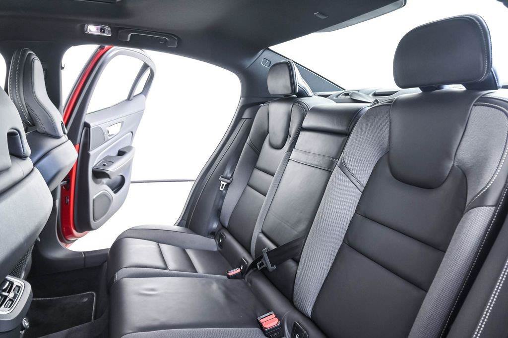 Used 2020 Volvo S60 T5 R-Design FWD image 20