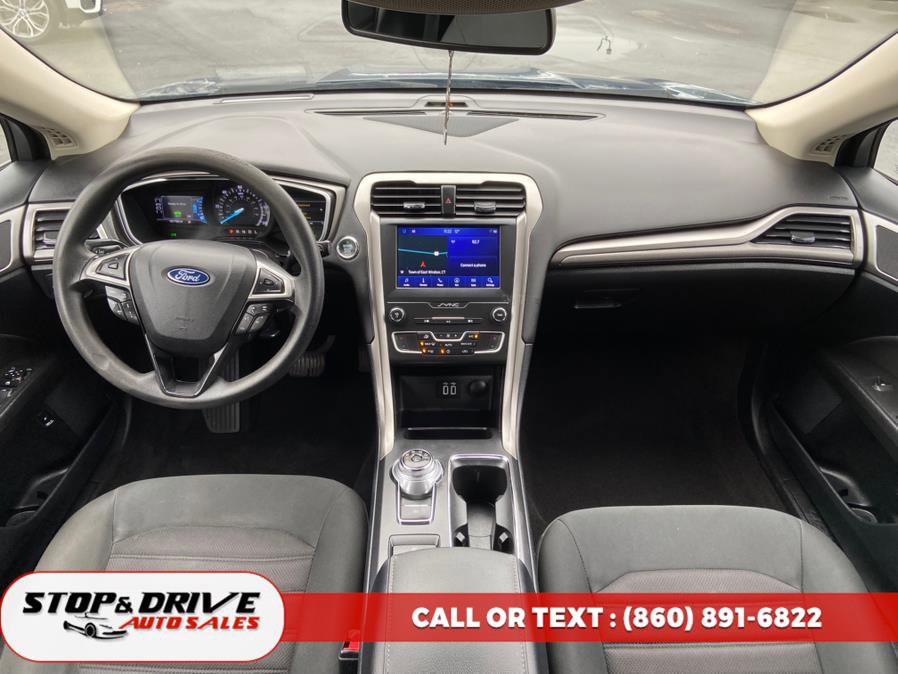 Used 2019 Ford Fusion SE image 11