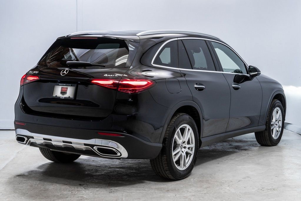 Used 2023 Mercedes-Benz GLC 300 4MATIC image 7