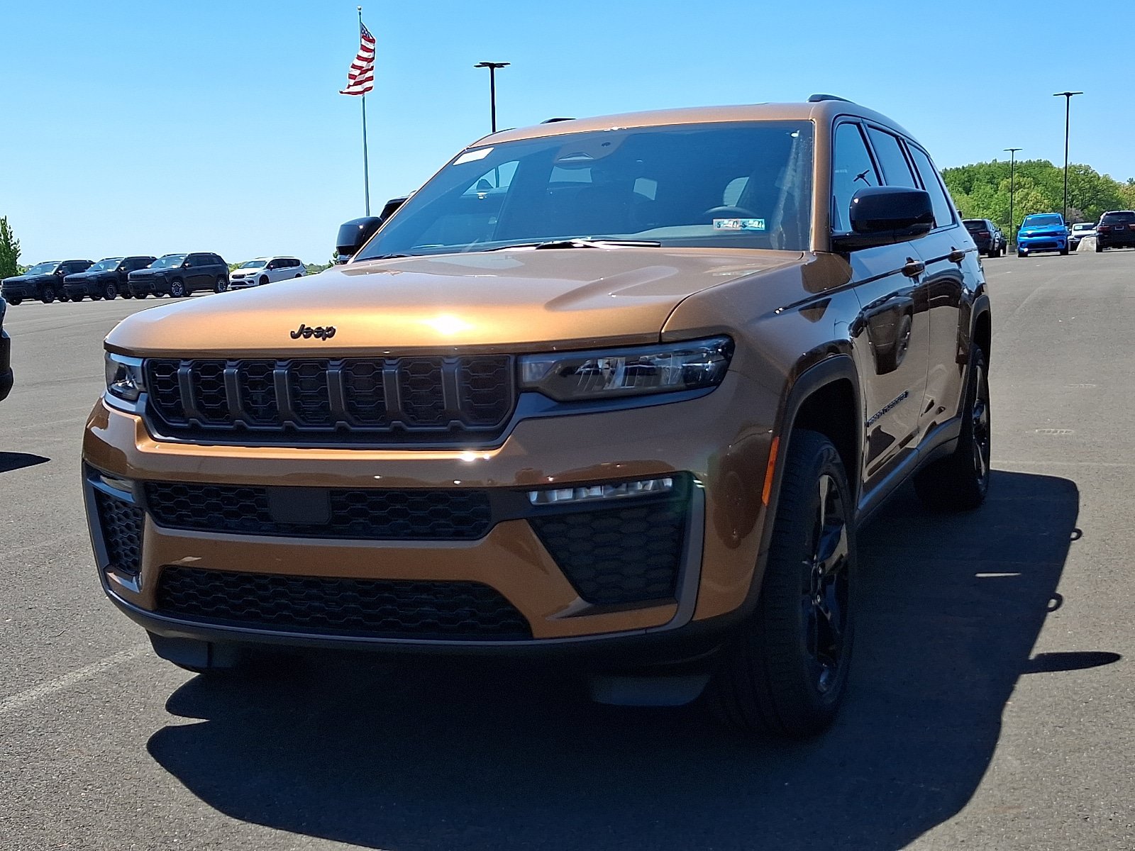 New 2026 Jeep Grand Cherokee L Limited w/ Limited Altitude Package AWD/4WD image 3