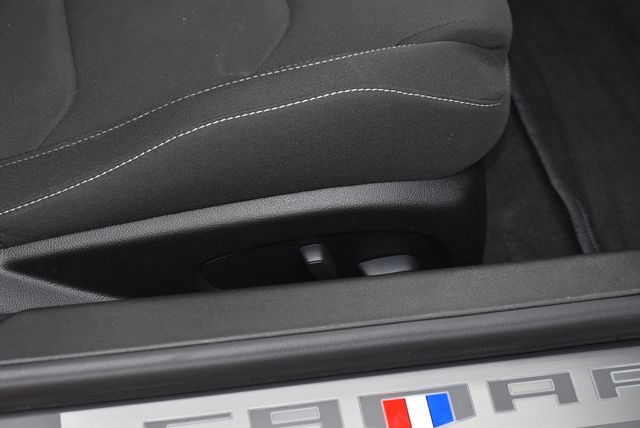 Used 2023 Chevrolet Camaro LT w/ Technology Package RWD image 22