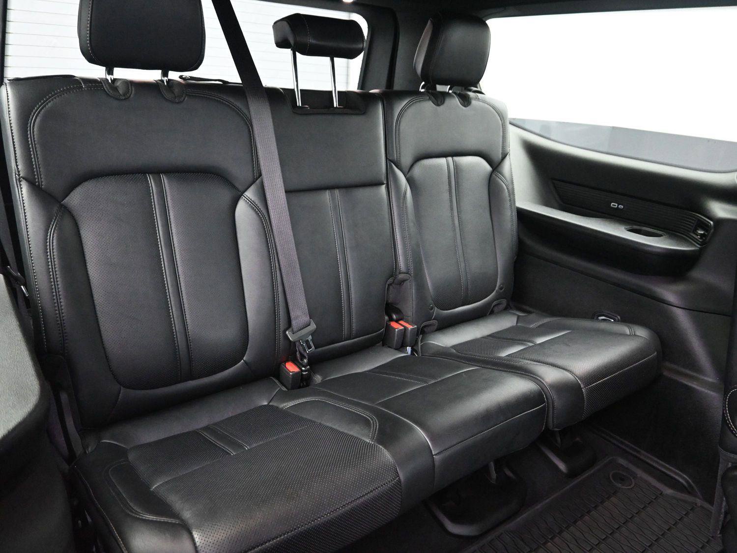 Used 2024 Jeep Wagoneer Series II image 12