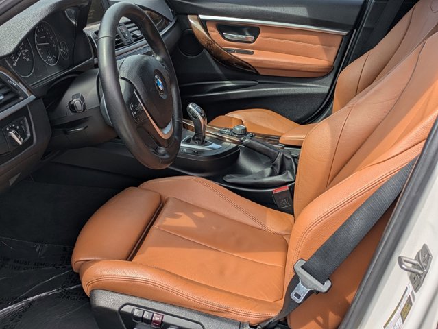 Used 2017 BMW 330i Sedan image 16