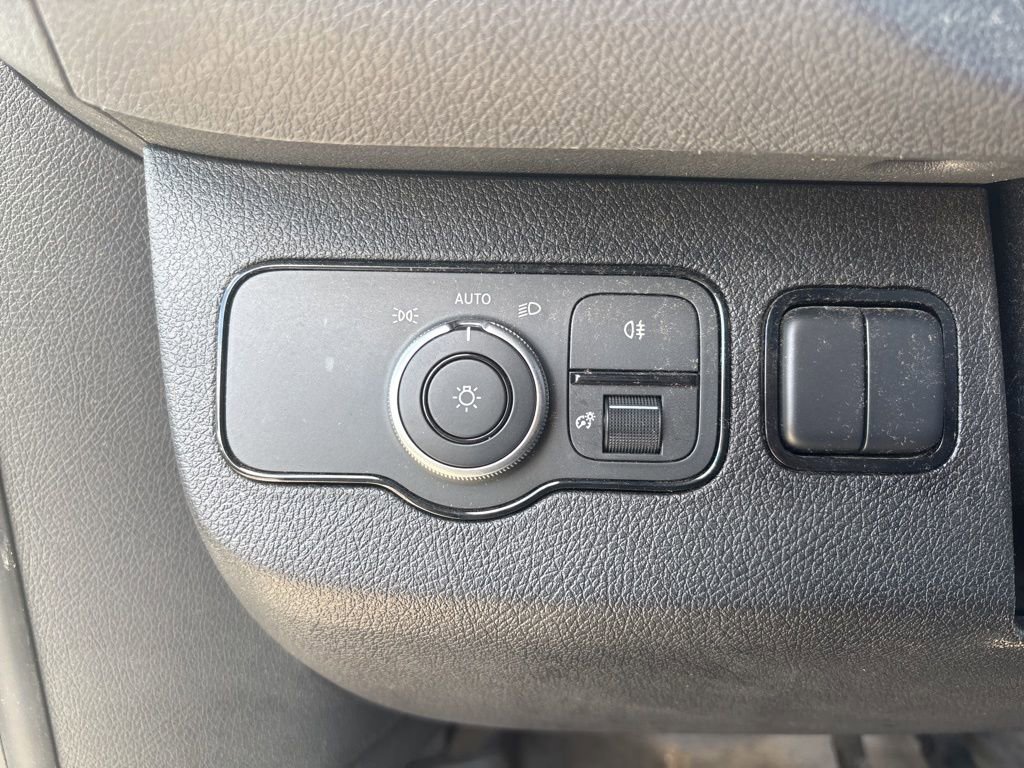 Used 2024 Mercedes-Benz Sprinter 2500 image 38