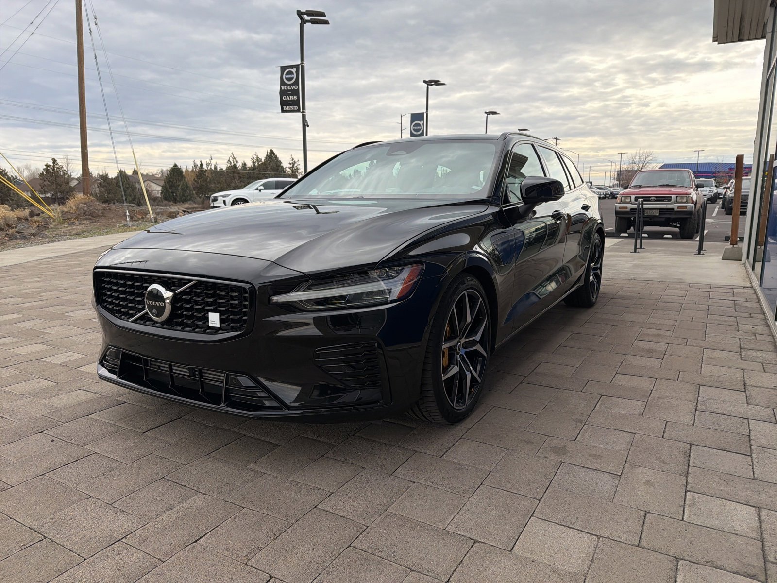 Used 2024 Volvo V60 T8 Polestar w/ Protection Package image 6