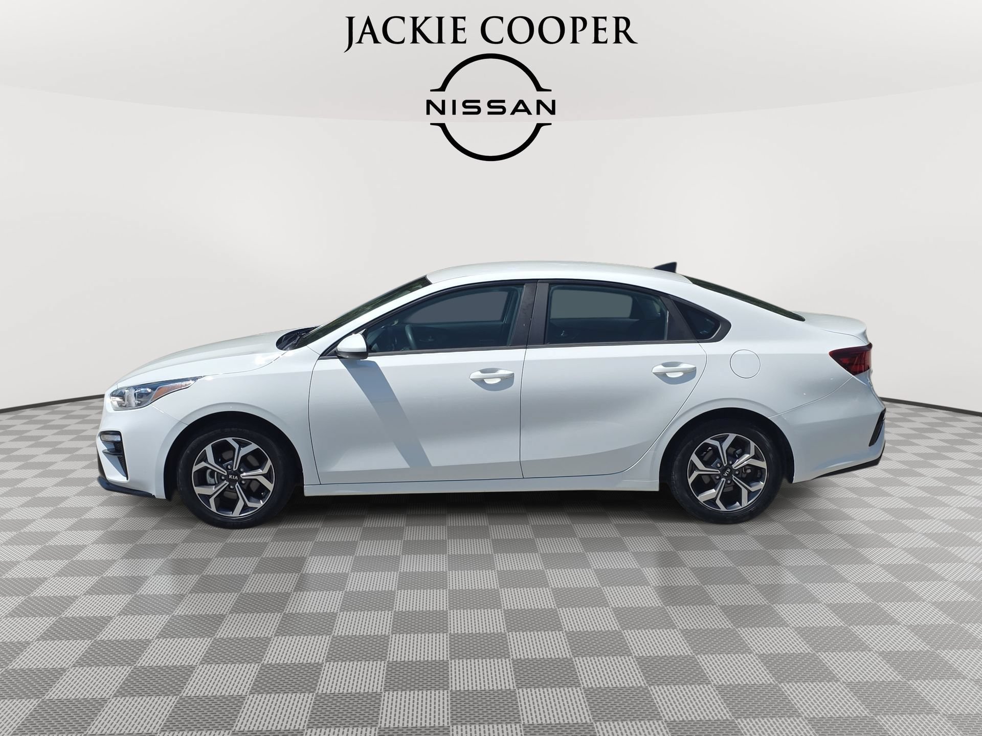 Used 2020 Kia Forte LXS FWD image 8
