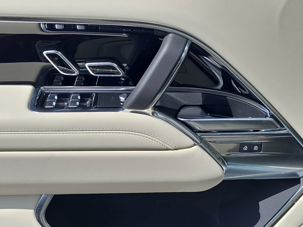 New 2026 Land Rover Range Rover SE AWD/4WD image 29